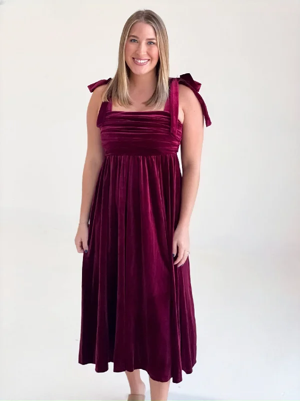 Cavalier Velvet Dress - Burgundy Printed unclassified dresses