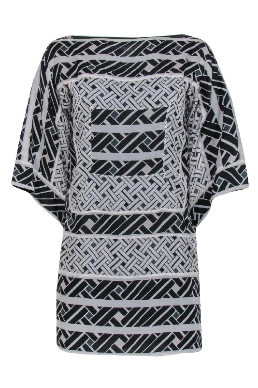 Diane von Furstenberg - Black & White Printed Silk Boat Neck Dress Sz 0 Backless unclassified dresses