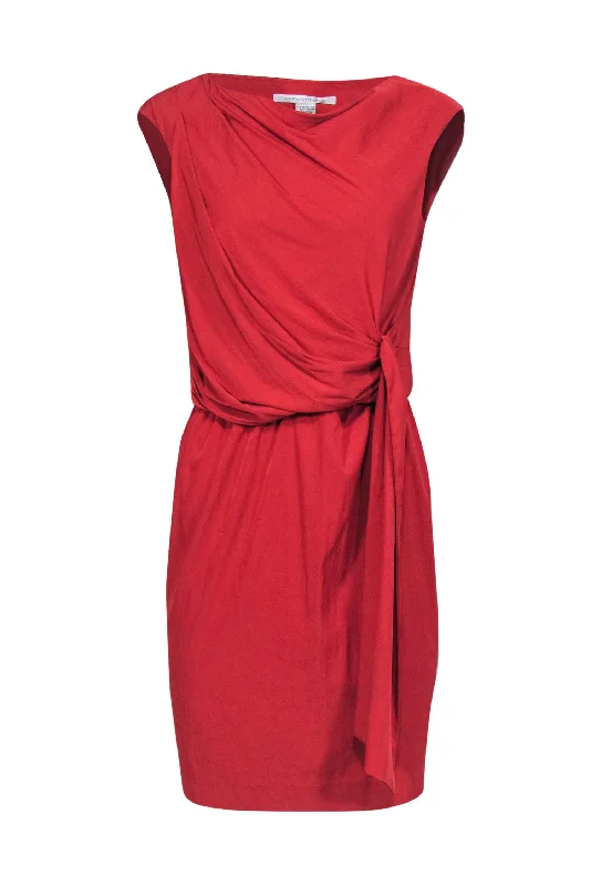 Diane von Furstenberg - Sienna Faux Wrap Shift Dress w/ Sash Sz 4 Holiday unclassified dresses