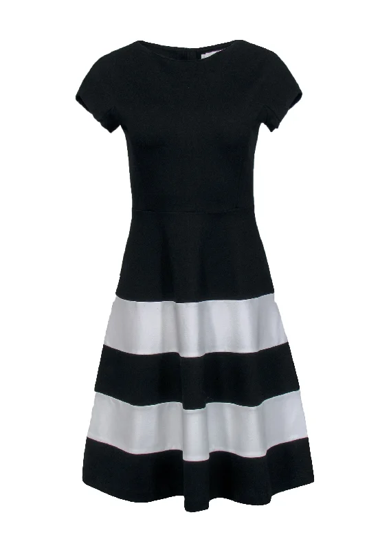 Hobbs - Black & White Striped Fit & Flare Dress Sz 4 Vacation unclassified dresses