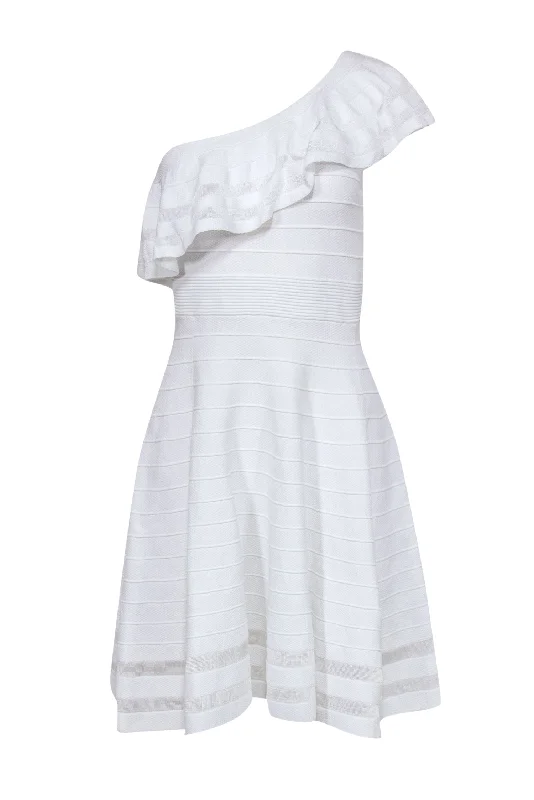 Ted Baker - White One Shoulder Fit & Flare Knit Dress w/ Shoulder Ruffle Sz 8 Silk unclassified dresses