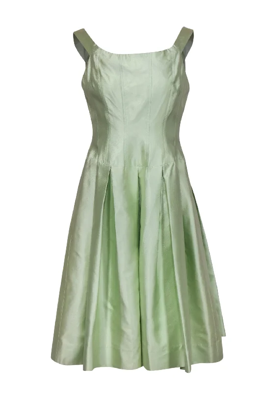 Rickie Freeman for Teri Jon - Light Green Sleeveless Pleated Silk A-Line Dress Sz 8 Holiday unclassified dresses