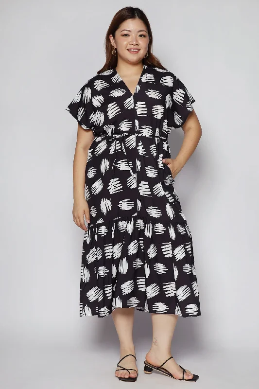 Wonda Dress in Abstract Lines Club unclassified dresses